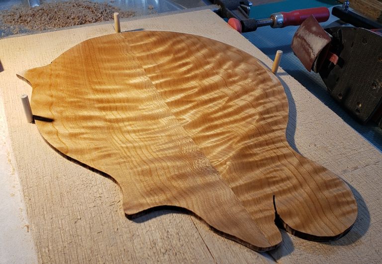 F5 mandolin maple back carving